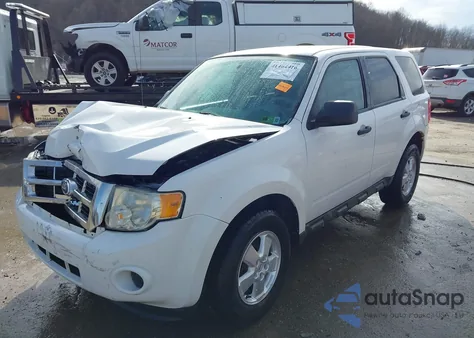 2012 Ford Escape Xls z USA, uszkodzony, nr VIN 1FMCU9C79CKA36255